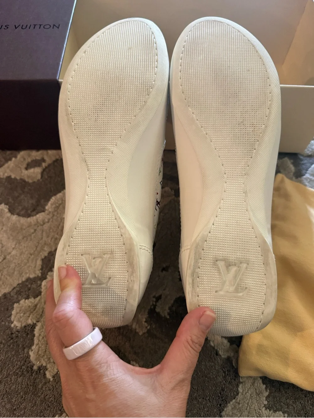Louis Vuitton x Takashi Murakami low-top sneakers. Size 39.5 - Picture 8 of 9